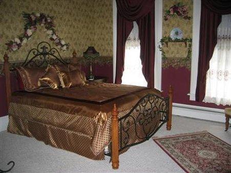 Elmira'S Painted Lady Bed & Breakfast Phòng bức ảnh